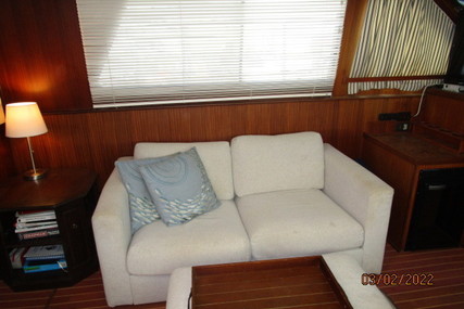 Hatteras 40