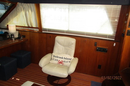 Hatteras 40