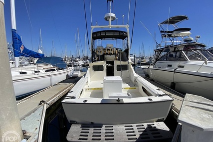 Bertram Flybridge Cruiser 28