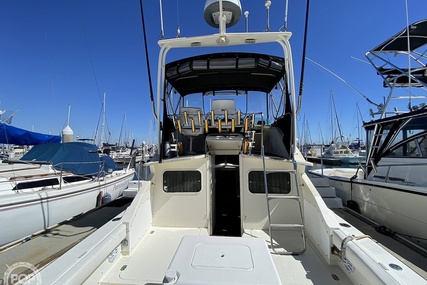 Bertram Flybridge Cruiser 28