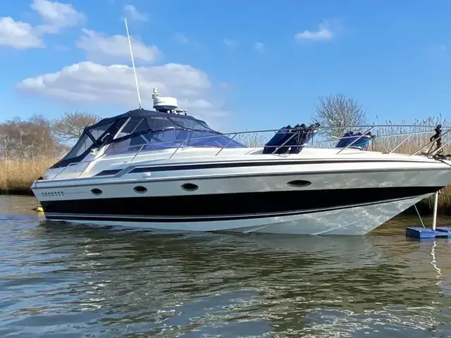 Sunseeker Martinique 36