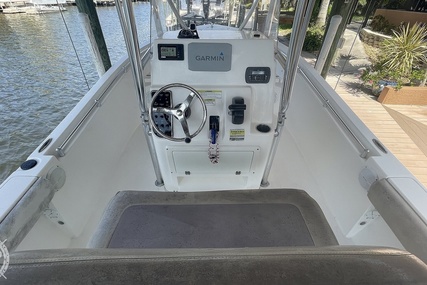 Cobia 220cc