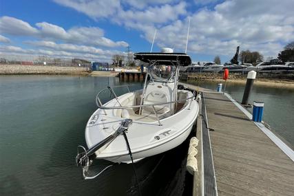 Boston Whaler 240 Outrage