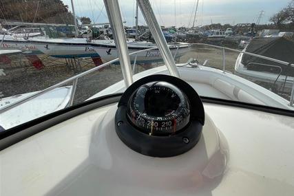 Boston Whaler 240 Outrage