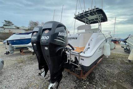 Boston Whaler 240 Outrage