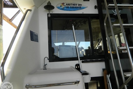 Bayliner 3388 Command Flybridge