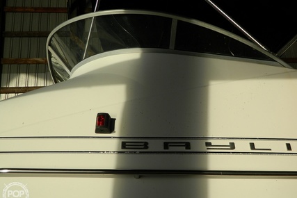 Bayliner 3388 Command Flybridge