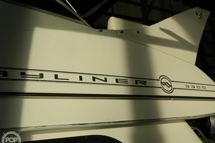 Bayliner 3388 Command Flybridge