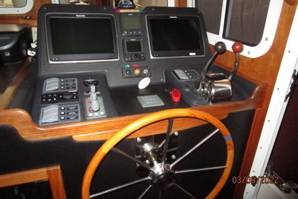 American Tug 34 Pilothouse