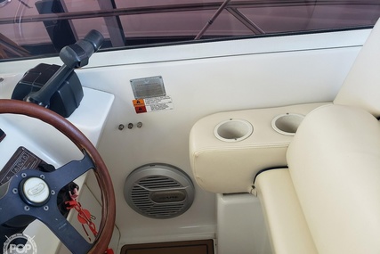 Chris Craft 300 Express Cruiser