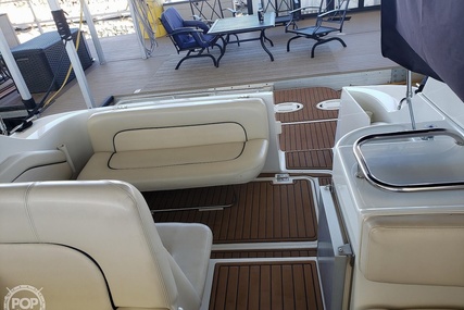 Chris Craft 300 Express Cruiser