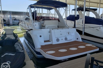 Chris Craft 300 Express Cruiser