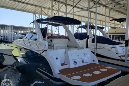 Chris Craft 300 Express Cruiser