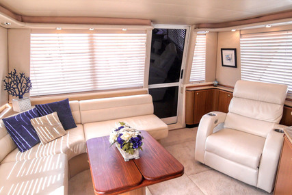 Bayliner 4788 with Thrusters-Motivated Seller