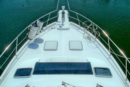 Bayliner 4788 with Thrusters-Motivated Seller