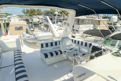 Bayliner 4788 with Thrusters-Motivated Seller