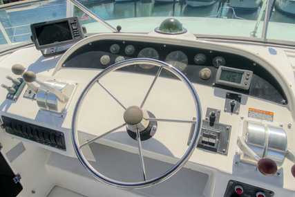 Bayliner 4788 with Thrusters-Motivated Seller