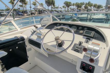 Bayliner 4788 with Thrusters-Motivated Seller