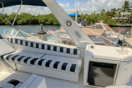 Bayliner 4788 with Thrusters-Motivated Seller