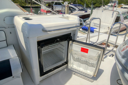 Bayliner 4788 with Thrusters-Motivated Seller