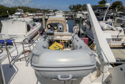 Bayliner 4788 with Thrusters-Motivated Seller