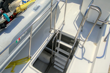 Bayliner 4788 with Thrusters-Motivated Seller