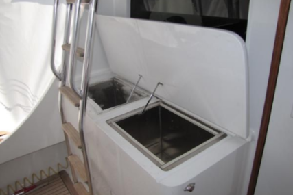 Hatteras Convertible 2012 Refit