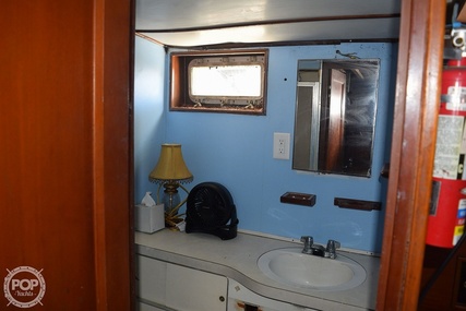 Hatteras 41 Twin Cabin