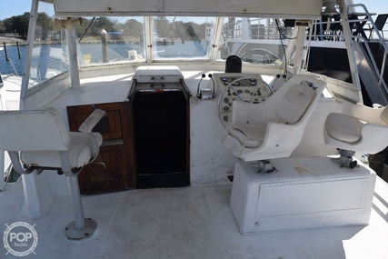 Hatteras 41 Twin Cabin