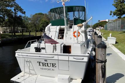 Mainship Boats Aft Cabin Trawler