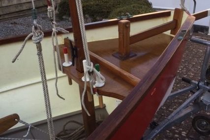 Custom Boats Selway Fisher gaff rigged dinghy