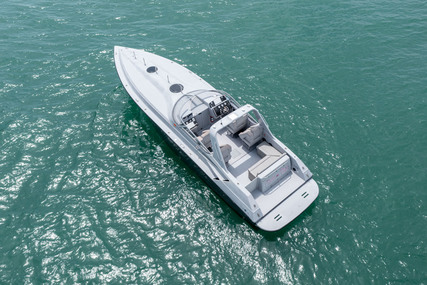 Fountain Boat 38 Express Cruiser