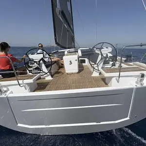 2025 Beneteau Oceanis 51.1