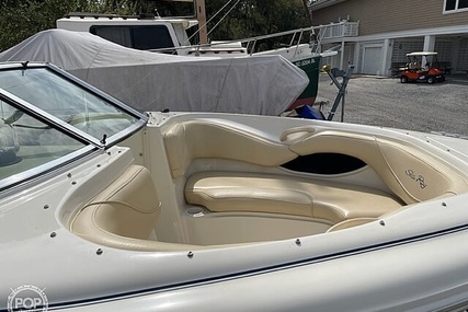 Sea Ray 210 Signature