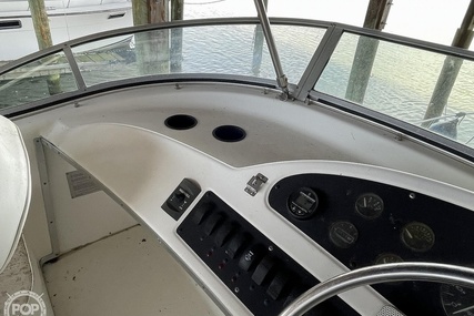 Bayliner 3388 Command Flybridge