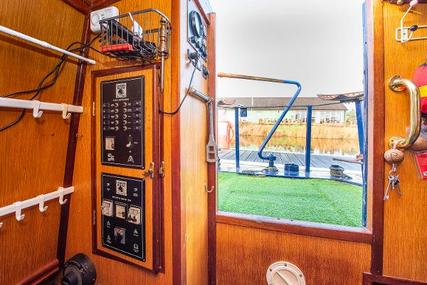 Narrowboat Ledgard Bridge Boats 30