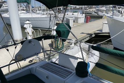 Beneteau Oceanis Clipper 373