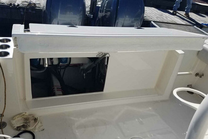 Cobia 277 Center Console