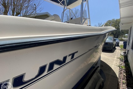 Sea Hunt Triton 220