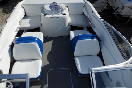 Bayliner 212 CAPRI