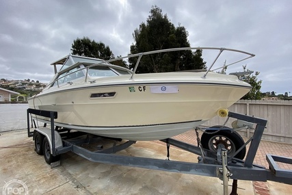 Sea Ray SRV 220 Overnighter