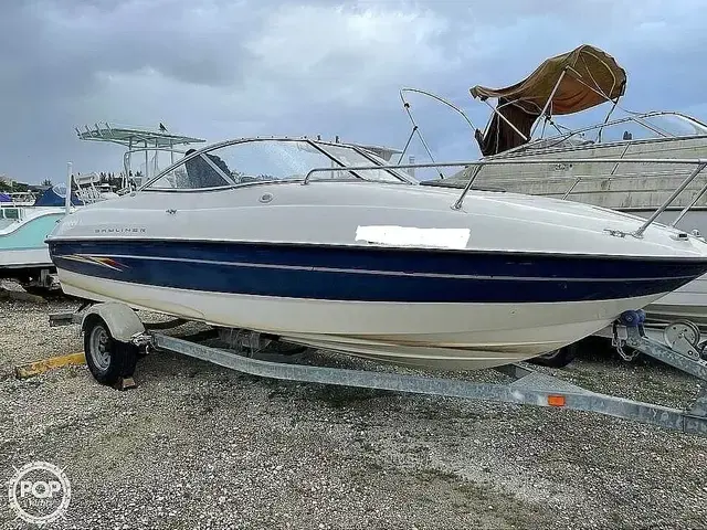 Bayliner 212 CAPRI