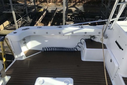 Luhrs 320 Express