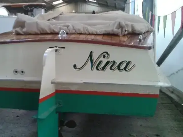 Custom Boats river boat