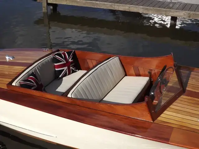 Custom Boats river boat