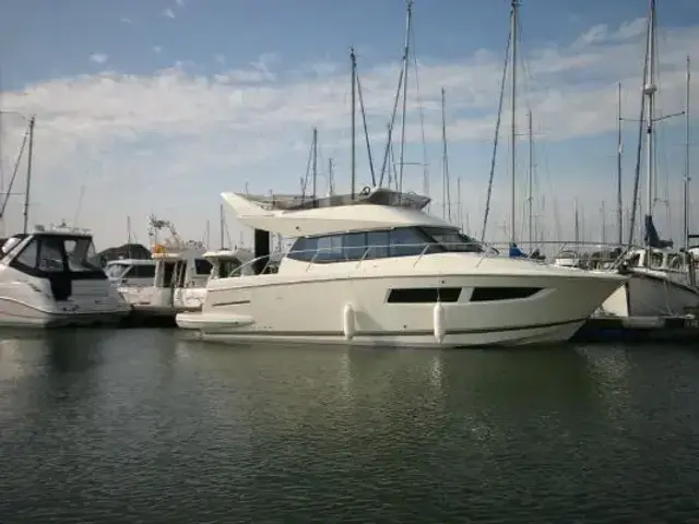 Prestige Oceanis 350