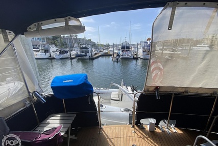 Island Gypsy 40 Flush Aft Deck