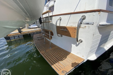 Island Gypsy 40 Flush Aft Deck