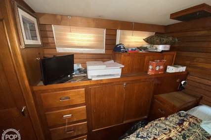 Island Gypsy 40 Flush Aft Deck