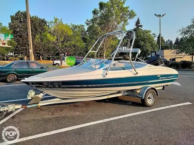 Bayliner 2250 Capri BR